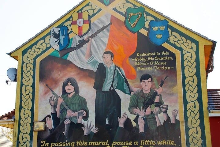 Belfast Black Taxi Tour: 2-Hour Cross-Community Troubles Experience photo 5