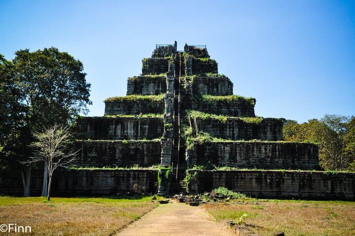 Full-Day Koh Ker and Beng Mealea Temple Adventure from Siem Reap