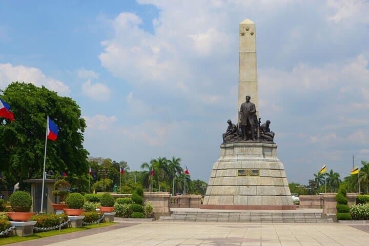 manila-street-food-tour-binondo-intramuros-local-guide photo 4