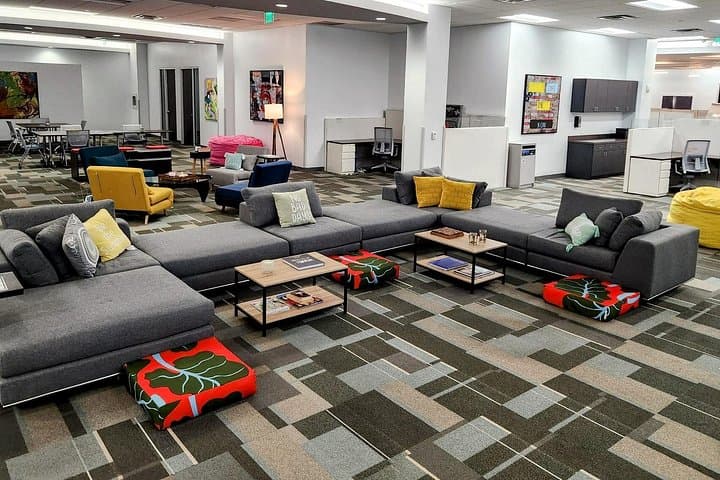 Miami Luggage Storage & Cruise Lounge — Secure Day Storage Near Port photo 2