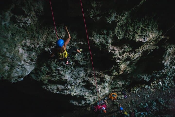 Private Rock Climbing in Puerto Rico: Guided Climbs at El Mamon, Bayamón photo 6