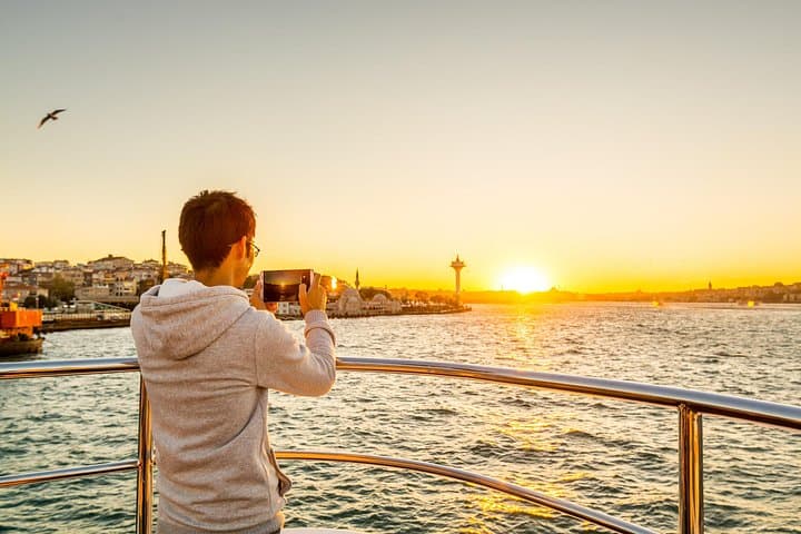 Bosphorus Sunset Yacht Cruise from Kabataş — Evening Cruise with Snacks in Istanbul photo 3