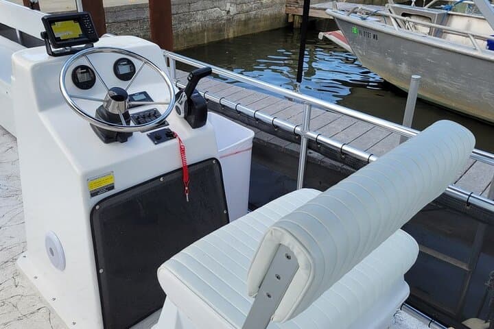 Captain Your Day: Pontoon Pontoon Boat Rental & Manatee Viewing in Crystal River photo 2
