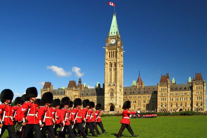 3-Day Eastern Canada Coach Tour: Toronto to Ottawa, Montreal & Quebec photo 2