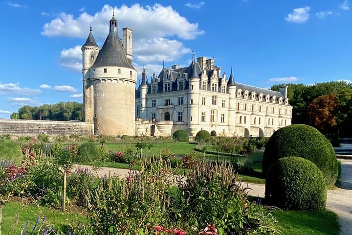 Châteaux, Mont Saint-Michel & D‑Day: 3‑Day Private Tour from Paris