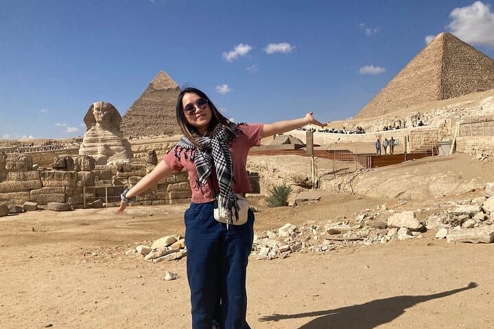 Discover Giza: Pyramids, Sphinx & Camel Ride — Guided Tour with Lunch