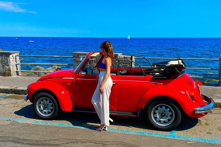 Vintage Maggiolone Cabriolet Tour of Catania — Private 4-Hour Photo Drive