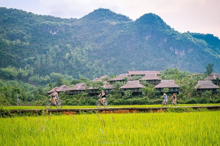 Mai Chau & Pu Luong 2-Day Luxury Tour from Hanoi — Bike, Cave & Thai Village Experience