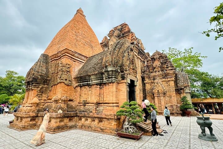 Nha Trang Premium City Tour: Hon Chong, Po Nagar & Long Son Pagoda with Traditional Lunch photo 6