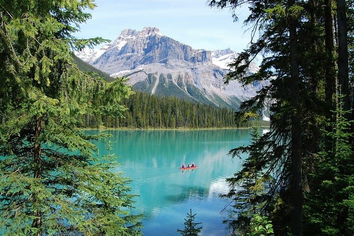 VIA Rail & Rockies: 6-Day Vancouver to Jasper, Banff and Columbia Icefield Tour photo 3