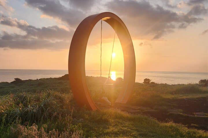 Sunrise at Seopjikoji: Early Morning Jeju Tour with Hotel Pickup