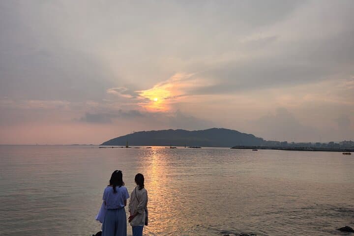 Sunrise at Seopjikoji: Early Morning Jeju Tour with Hotel Pickup photo 2