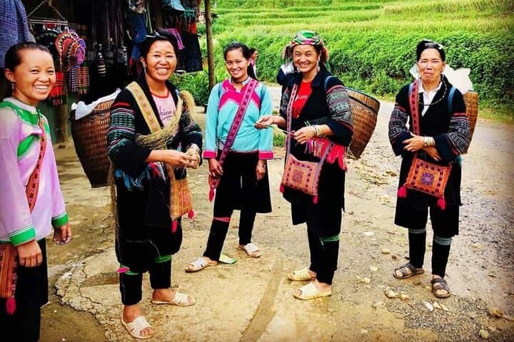 Half-Day Sapa Trek: Lao Chai & Ta Van Villages through Muong Hoa Valley photo 6