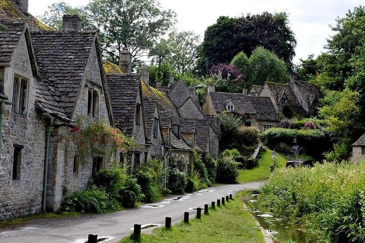 Private Full-Day Cotswolds Tour from London — Bibury, Bourton & Historic Villages photo 3