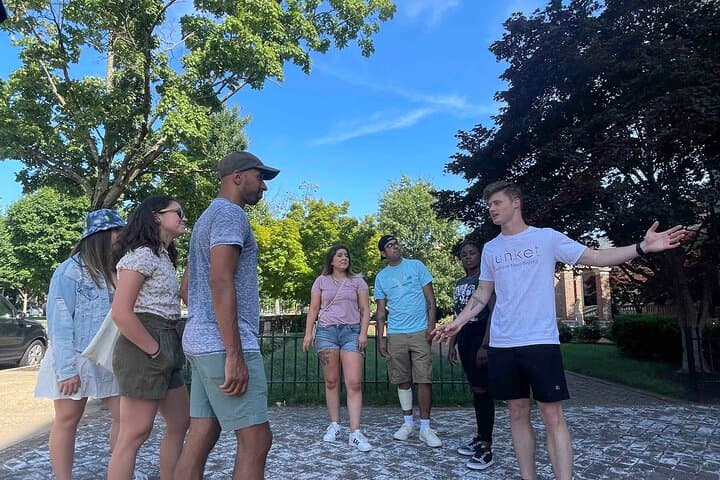 Chicago Gangs and Mobsters Walking Tour: Follow Capone’s Footsteps photo 5