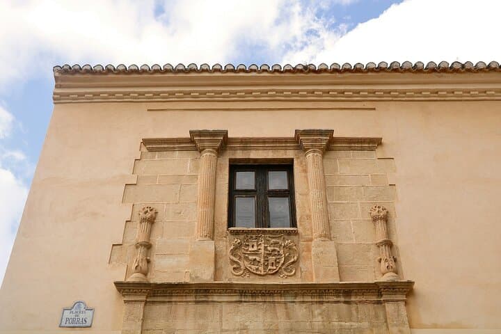 Granada Street Food Tour: Tapas, History & Hidden Alleys photo 3