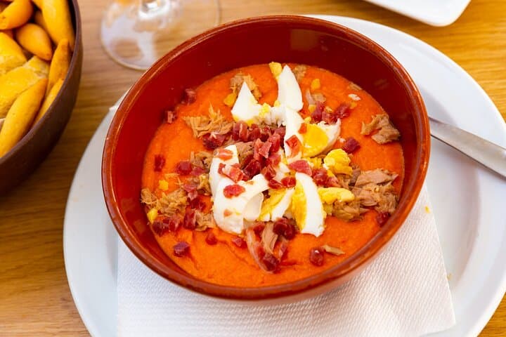 Granada Street Food Tour: Tapas, History & Hidden Alleys