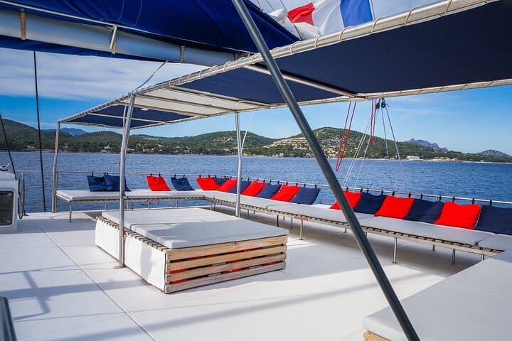 Sea lunch and swim from Denia: Cova Tallada catamaran experience photo 4