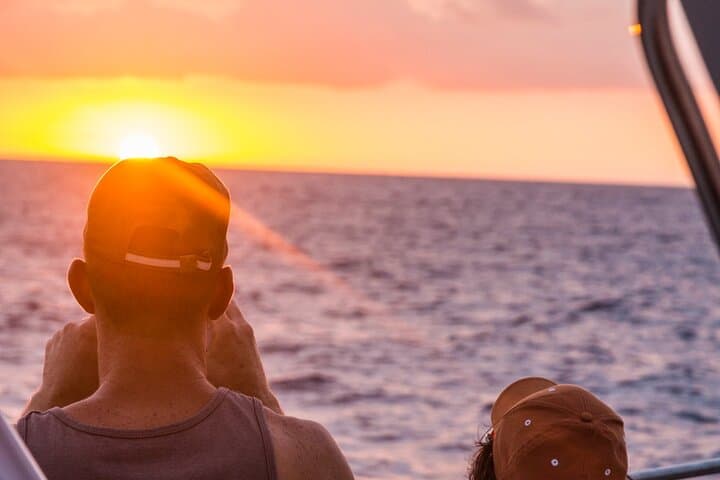 Kona Sunset & Night Manta Ray Snorkel Adventure photo 4
