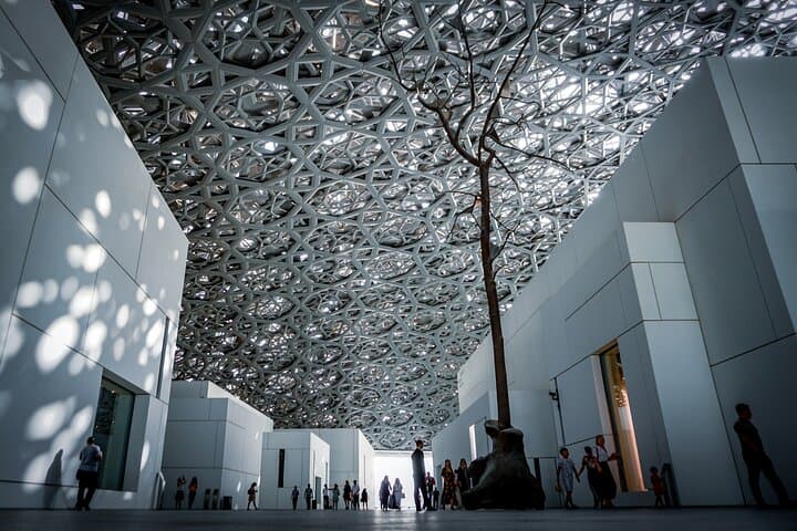 Dubai to Abu Dhabi Private Chauffeur — 10‑Hour 7‑Seater Sightseeing & Transfers photo 5