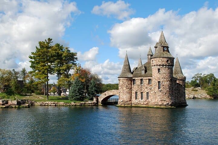 3-Day Eastern Canada Coach Tour: Toronto to Ottawa, Montreal & Quebec photo 4