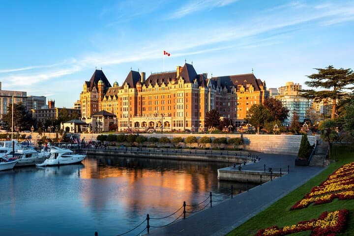Victoria Day Trip: BC Ferries Crossing, Butchart Gardens & Downtown Victoria Highlights
