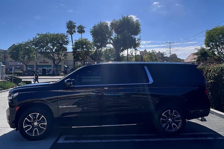 LAX Private Transfer: Luxury Chauffeur Service Between LAX and Los Angeles Hotels photo 6