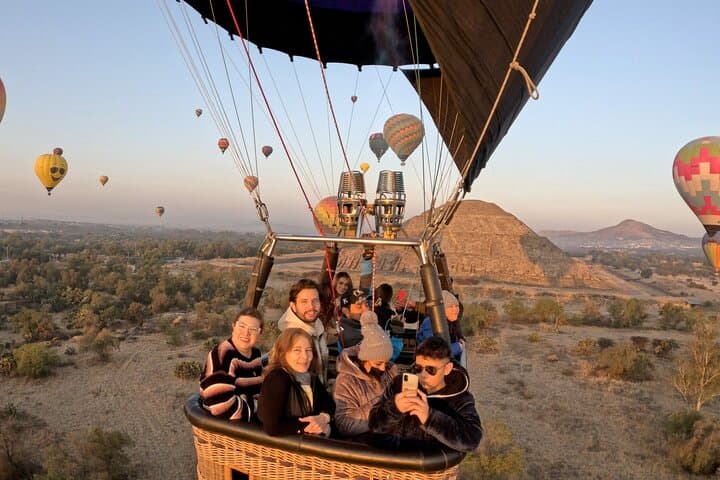 Sunrise Hot Air Balloon Over Teotihuacan with Cave Breakfast and Guided Pyramid Tour photo 4