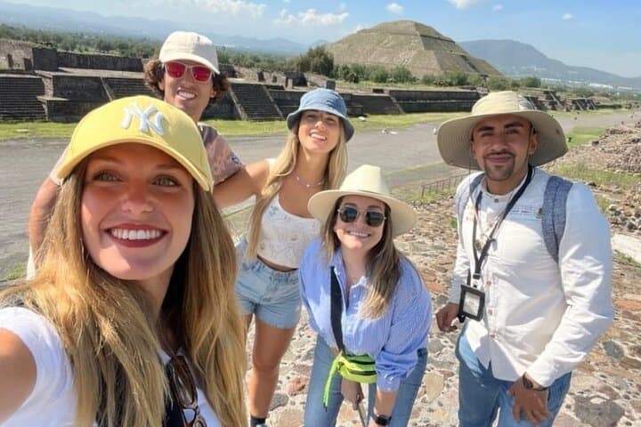 Sunrise Hot Air Balloon Over Teotihuacan with Cave Breakfast and Guided Pyramid Tour photo 2