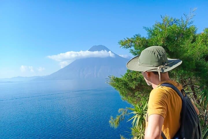 Ancestral Mayan Trail Hike: Santa Cruz to Tz'ununa on Lake Atitlán