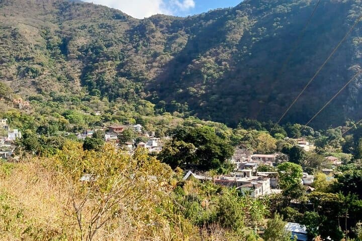 Ancestral Mayan Trail Hike: Santa Cruz to Tz'ununa on Lake Atitlán photo 3