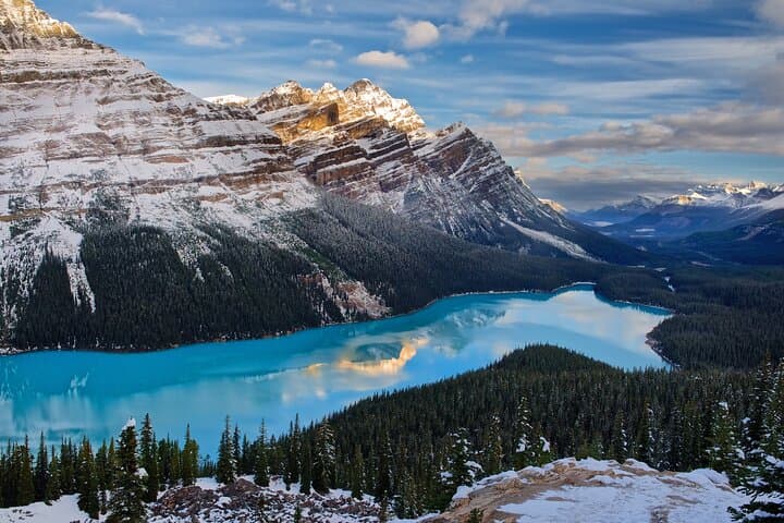 Banff to Lake Louise & Moraine Lake: Small-Group Day Tour Along the Icefields Parkway