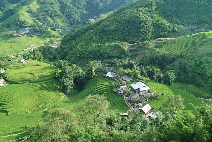 Sapa Budget Trek: 2-Day Homestay & Rice Terrace Hike from Hanoi photo 4