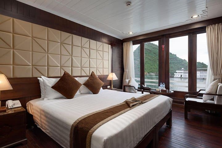 Two-Day Deluxe Halong Bay Cruise: Sung Sot Cave, Titov Island & Kayaking photo 2