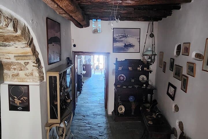 Naxos Sunset Walking Tour — Portara, Kastro & Citron Tasting photo 3