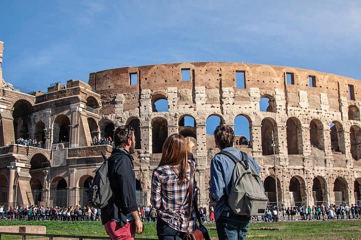 Colosseum Arena Exclusive Audio Tour: Skip-the-Line Colosseum, Forum & Palatine photo 1