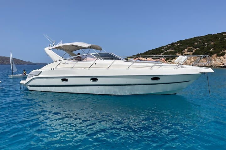 Private Crete Yacht Cruise from Agios Nikolaos: Snorkel the Sunken City of Olous