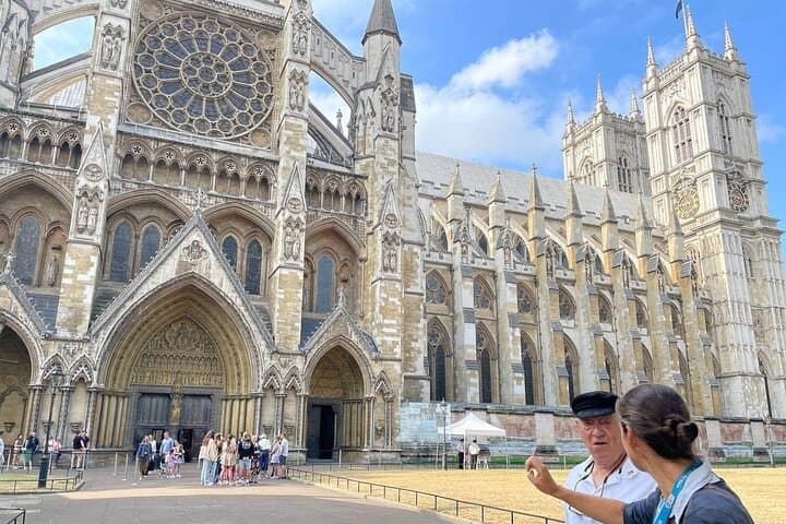 Private Westminster Walking Tour — Buckingham Palace to Big Ben (Skip-the-Line) photo 3