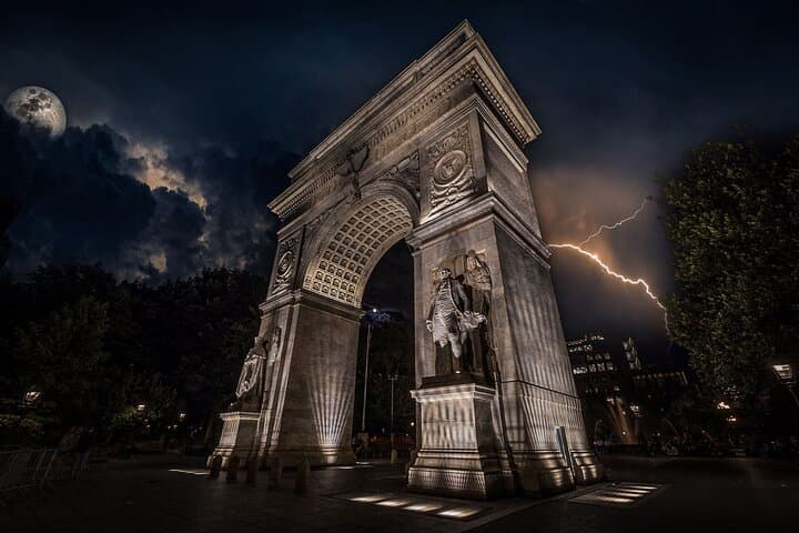 Greenwich Village Ghost Tour: Washington Square to West Village Haunted Walk photo 1