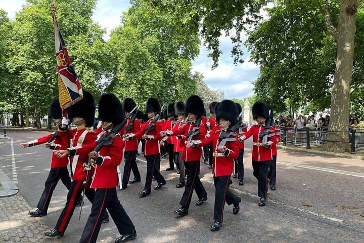 Private Westminster Walking Tour — Buckingham Palace to Big Ben (Skip-the-Line) photo 4