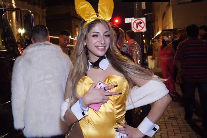 Houston Nightlife Tour: Downtown After Dark Walking Experience photo 2
