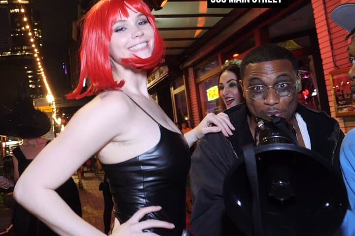 Houston Nightlife Tour: Downtown After Dark Walking Experience photo 4