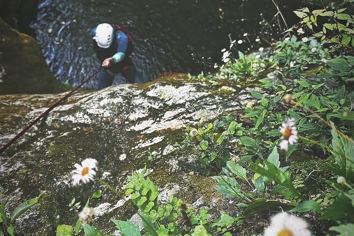 Two-Day Canyoneering in Canon del Infiernillo, Querétaro — Rappels, Turquoise Pools & Camping photo 5