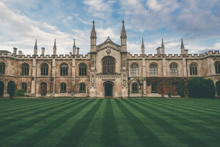 Cambridge & Medieval England Day Tour from London — Punting, Colleges & Saffron Walden