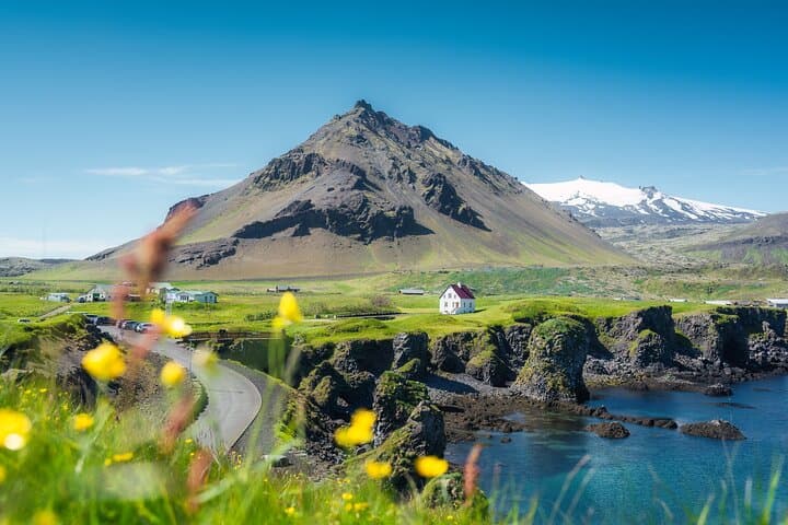 Snæfellsnes Peninsula Private Tour: Kirkjufell, Snæfellsjökull & Seals photo 5