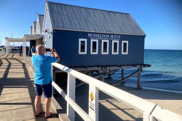 Perth to Margaret River Wineries & Sightseeing Day Tour: Wine Tastings, Coastline & Gourmet Lunch photo 6