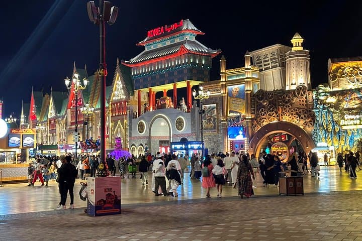 Dubai Miracle Garden & Global Village Day Tour with Hotel Pickup photo 2