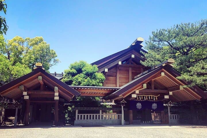 Custom Private Nagoya Tour with Hotel Transfer — Castle, Shrines & Gardens photo 3