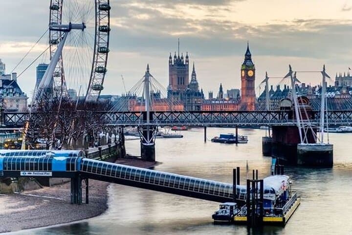 London in Six Hours: Private Walking Tour to 40+ Top Sights with a Local Guide