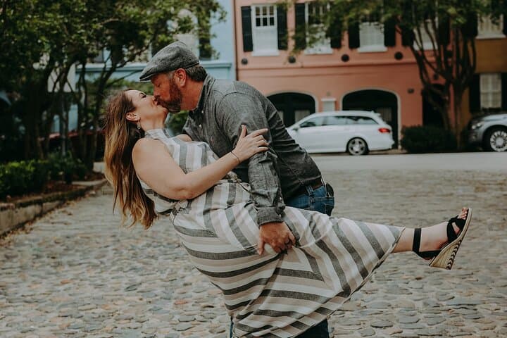 Scottsdale Private Photoshoot: Professional 60-Minute Old Town Session photo 6